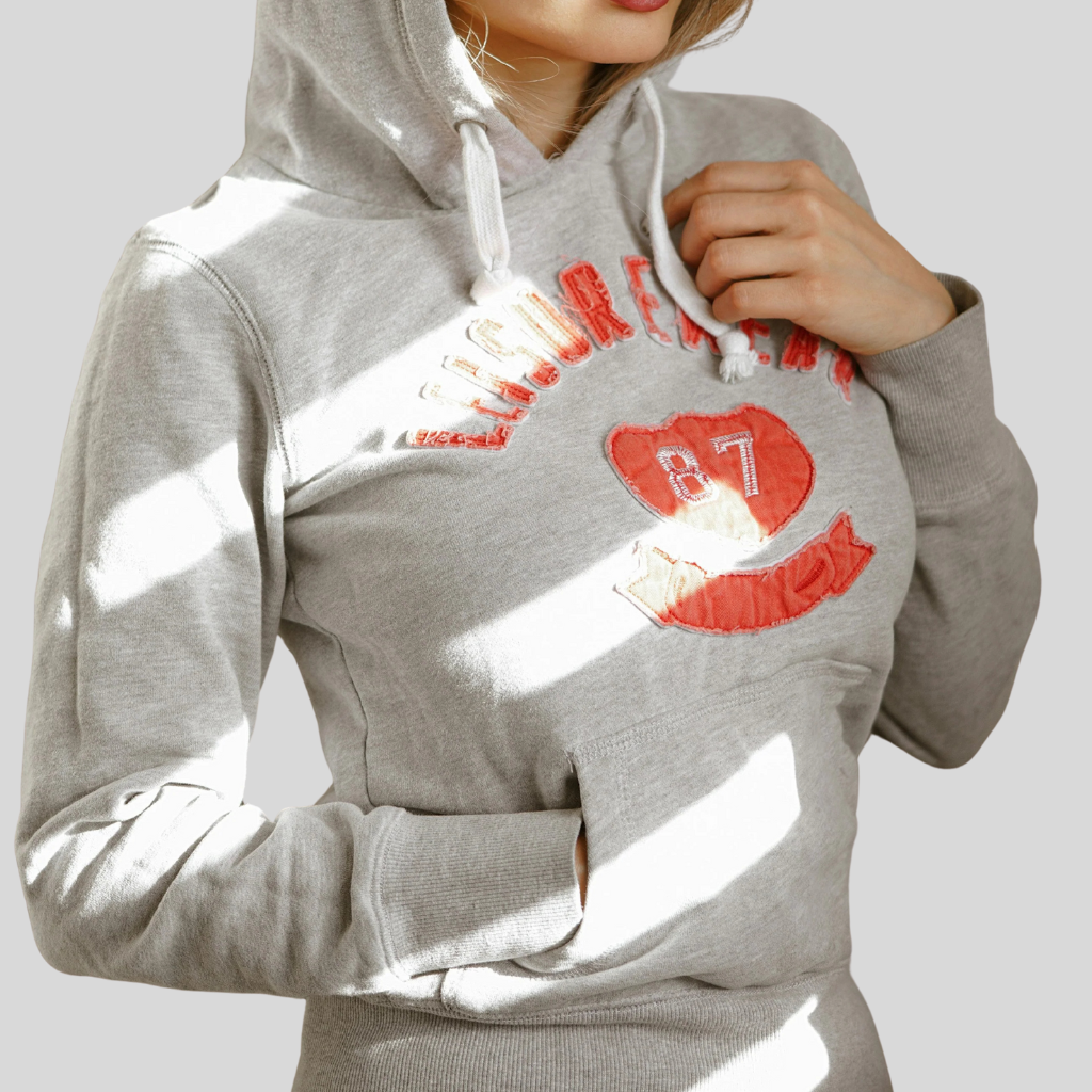 Warme en stijlvolle truien & vesten voor dames – Comfortabele knitwear in modieuze kleuren en designs. Perfect voor herfst, winter en casual outfits met een elegante touch.