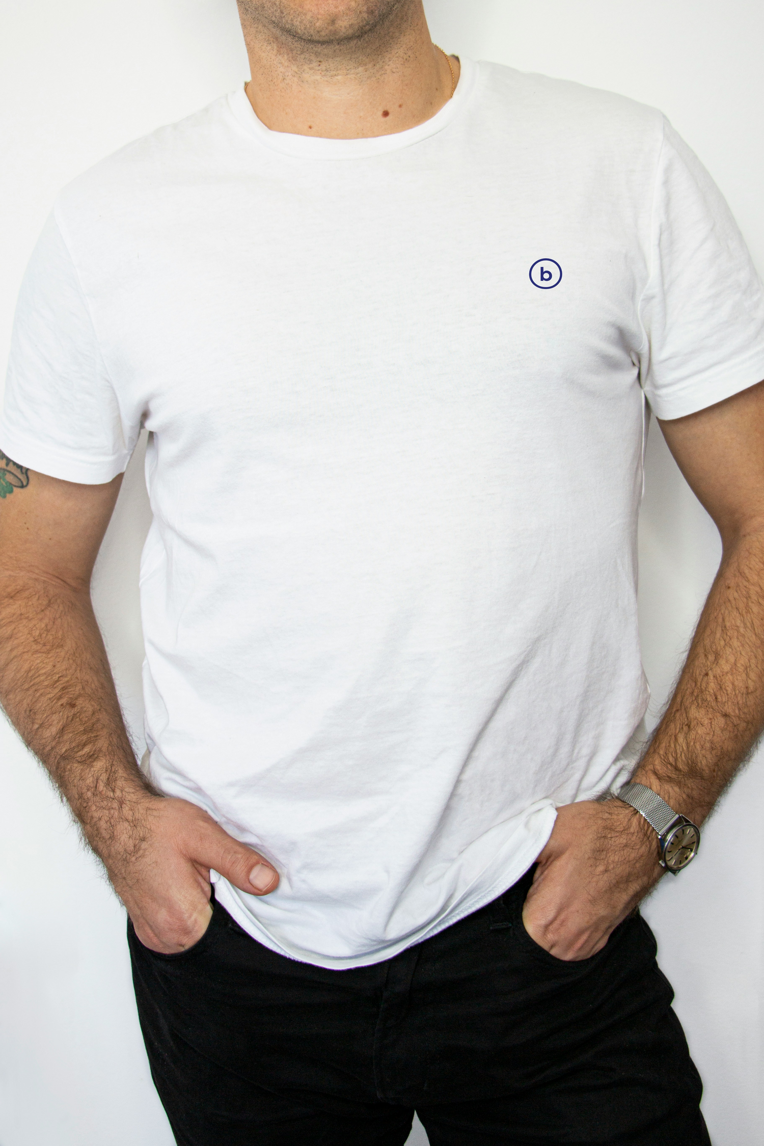 T-Shirts & Polo’s voor heren – Modieuze en ademende herenshirts in diverse stijlen en kleuren. Perfect voor casual, sportieve en stijlvolle outfits. Hoog draagcomfort en premium kwaliteit.