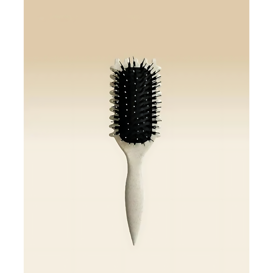 KrulFix kruldefinieer borstel – voor perfect gedefinieerde krullen met een natuurlijk volume. Nu 1+1 gratis voor een onweerstaanbare look.