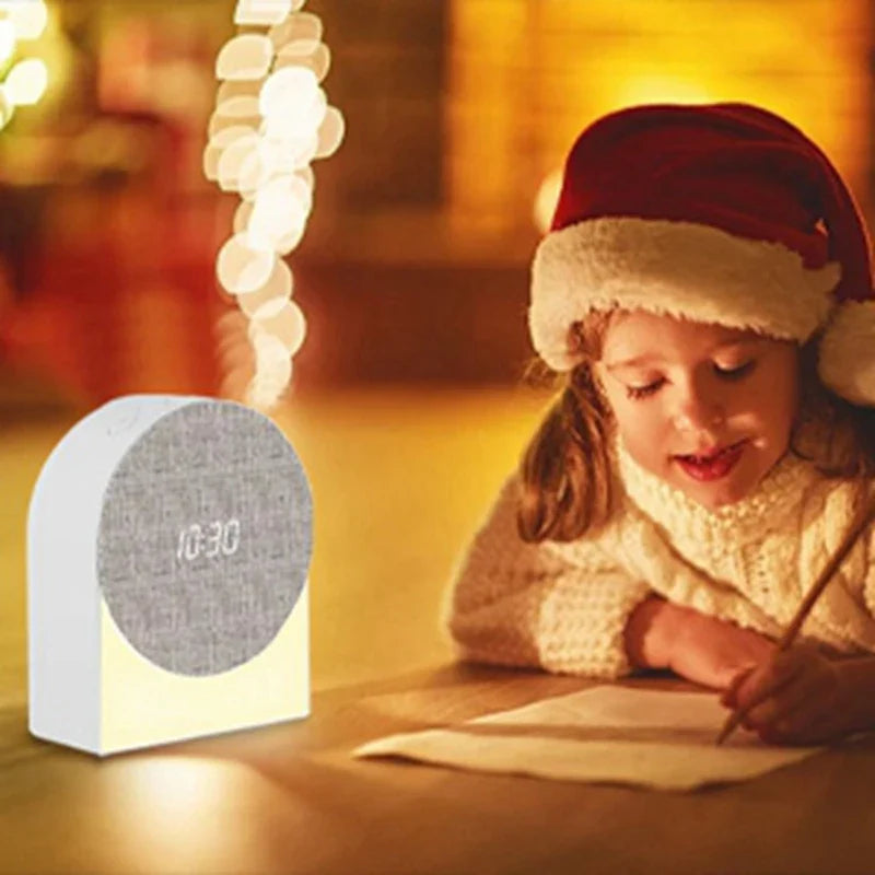 GlowTime digitale wekker met Bluetooth en nachtlampje – modern design, draadloze verbinding en zachte verlichting voor een rustgevende sfeer.