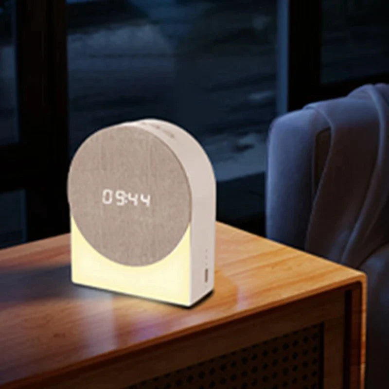 GlowTime digitale wekker met Bluetooth en nachtlampje – modern design, draadloze verbinding en zachte verlichting voor een rustgevende sfeer.