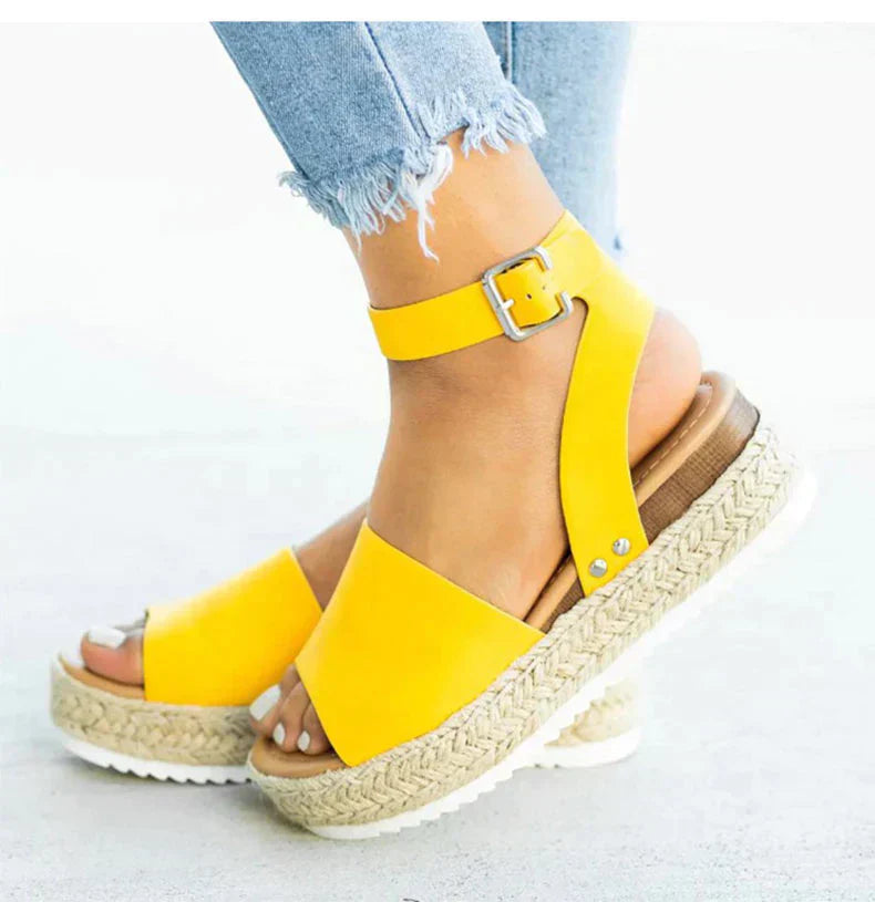 Luna Slip-on Sandalen