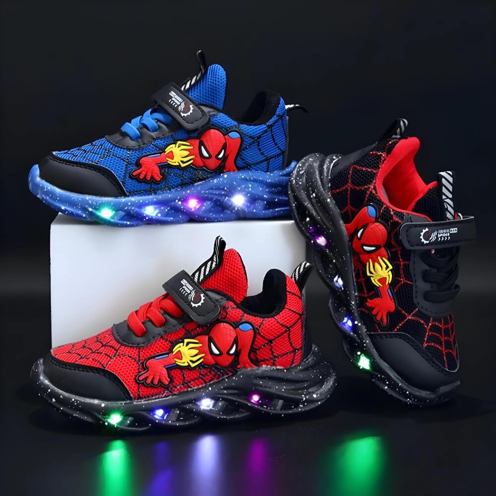 SpiderHero LED sneakers voor kinderen – kleurrijk design, lichtgevende zolen en comfortabele pasvorm voor speels en veilig dagelijks gebruik.