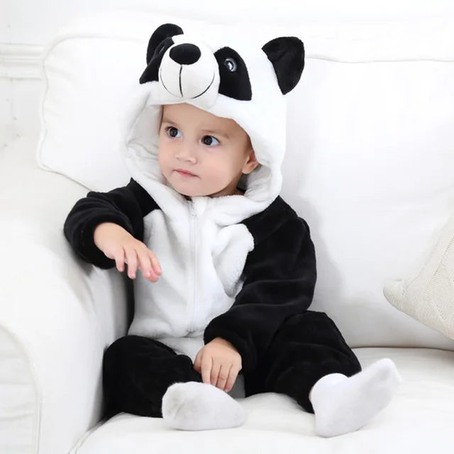 Little Paws baby onesies met schattige dierenthema’s – zachte, comfortabele stof en perfecte pasvorm voor dagelijks gebruik en knuffelmomenten.