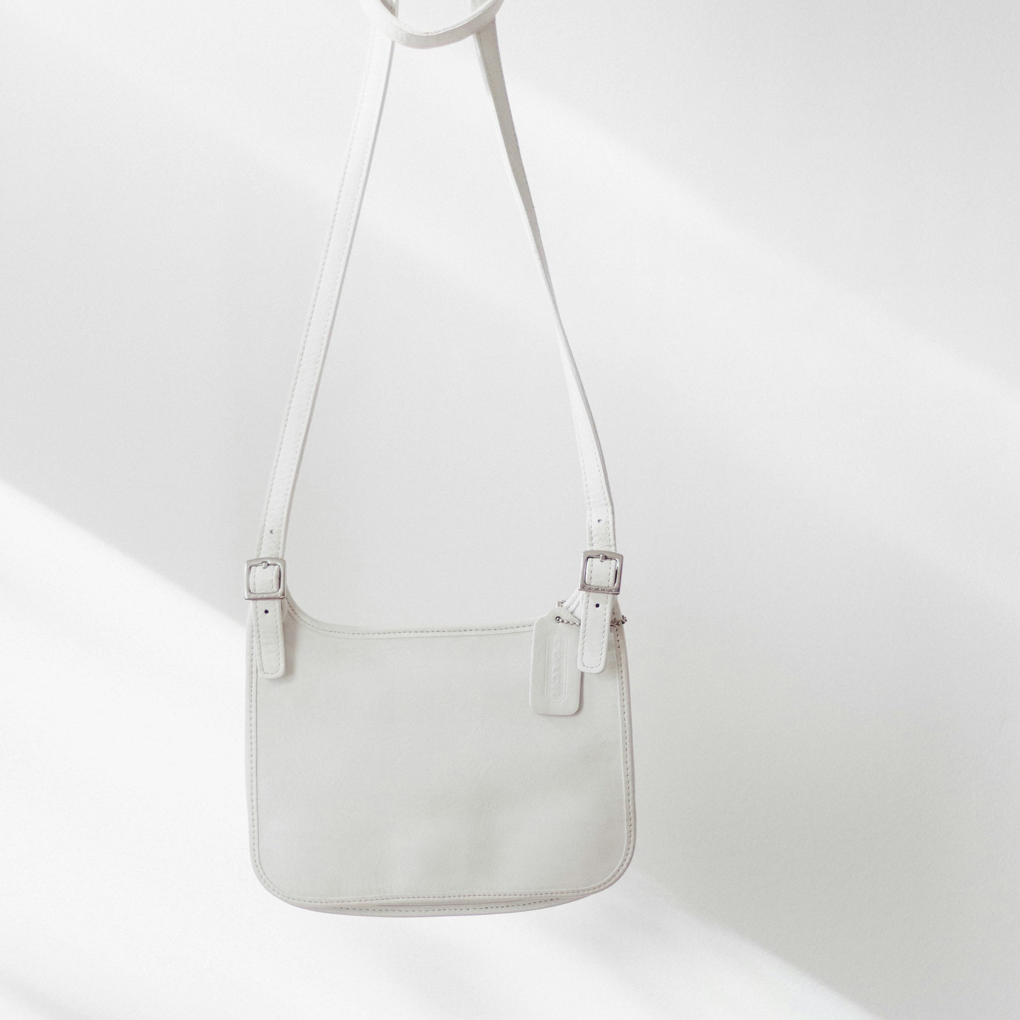 Stijlvolle damestassen collectie – Diverse trendy handtassen, schoudertassen en crossbody modellen voor elke gelegenheid, ontworpen met oog voor detail en comfort, perfect om elke outfit compleet te maken.