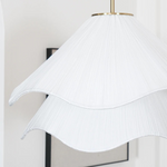 SerenityGlow luxe designlamp met modern en elegant ontwerp – sfeervolle verlichting die stijl en warmte toevoegt aan elke kamer.