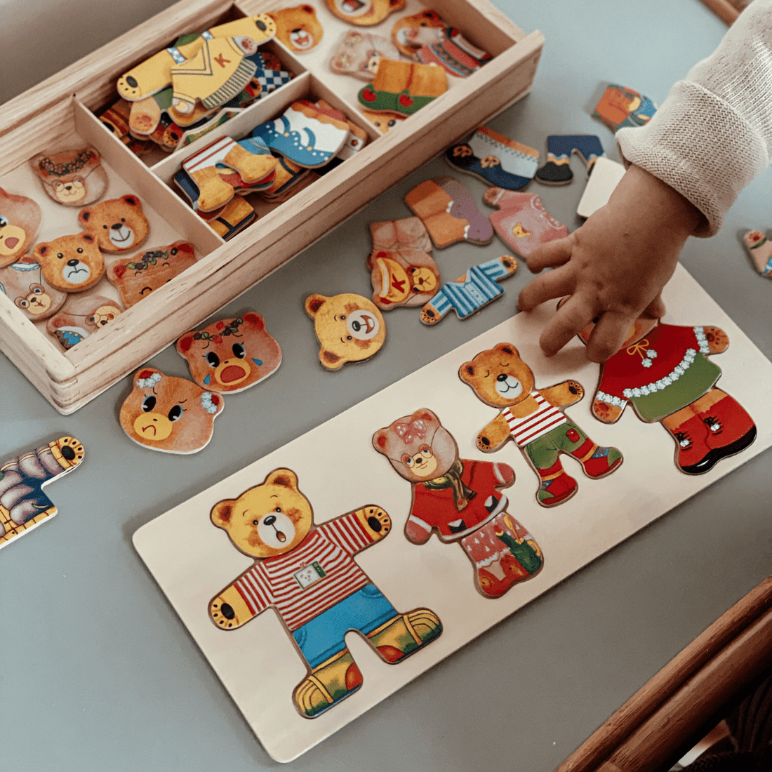 Boris de Beer houten verkleedpuzzel voor kinderen – duurzaam speelgoed, verwisselbare outfits en stimuleert creativiteit en motorische vaardigheden.