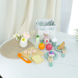 Montessori Picnic Set – interactief ontbijt- en picknickspeelgoed voor kinderen met realistische etenswaren, houten onderdelen en leerzame speelelementen.