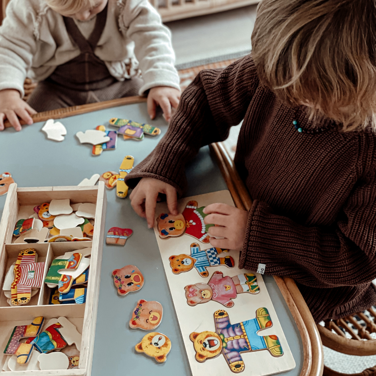 Boris de Beer houten verkleedpuzzel voor kinderen – duurzaam speelgoed, verwisselbare outfits en stimuleert creativiteit en motorische vaardigheden.