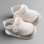 HappyFeet baby zomersandalen – lichtgewicht, ademend materiaal met antislipzool voor veilige en comfortabele eerste stapjes.