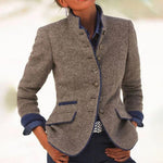Irene blazer voor dames – elegante en stijlvolle blazer met comfortabele pasvorm, perfect voor kantoor, zakelijke afspraken en chique casual outfits.