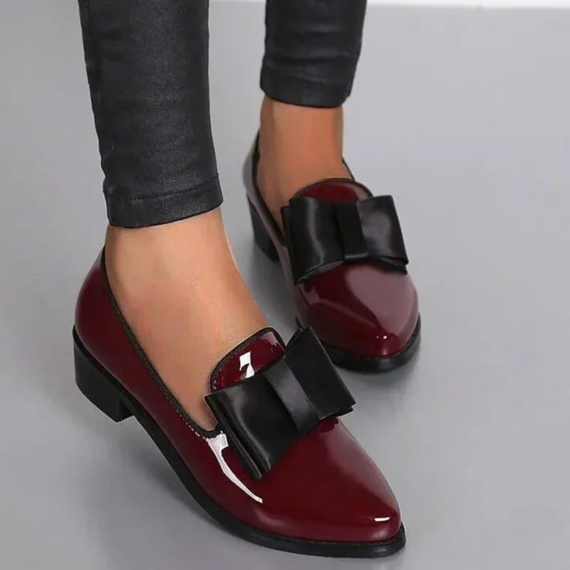 Elvya elegante dames loafers – stijlvolle en comfortabele leren schoenen met verfijnd design, geschikt voor werk, casual en speciale gelegenheden.