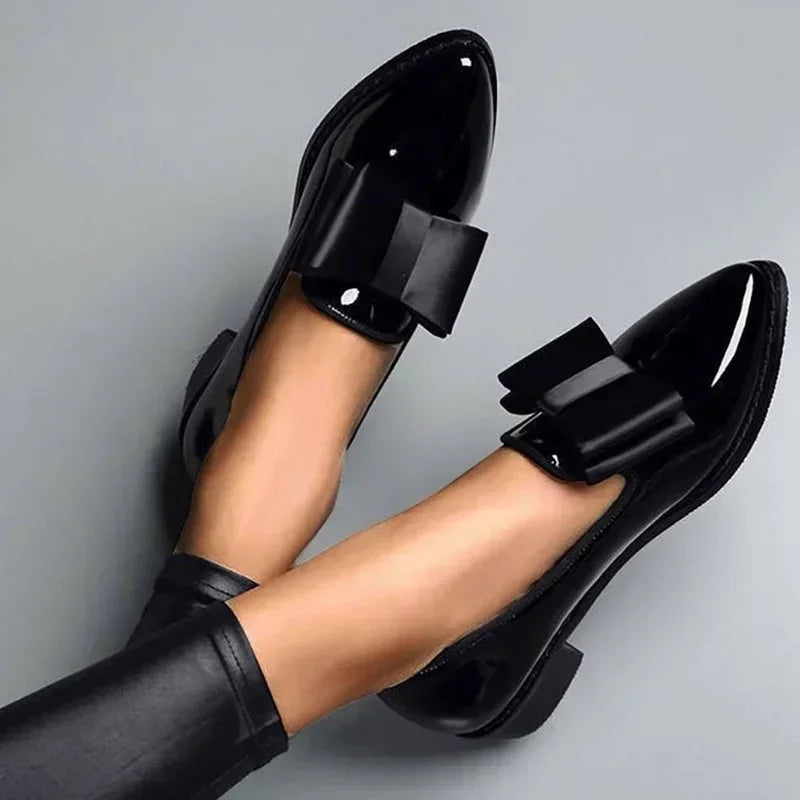 Elvya elegante dames loafers – stijlvolle en comfortabele leren schoenen met verfijnd design, geschikt voor werk, casual en speciale gelegenheden.