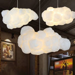 CloudLight moderne witte hanglamp met twee kappen, stijlvol en eigentijds design – ideaal voor sfeervolle verlichting in woonkamer, keuken of eetkamer.