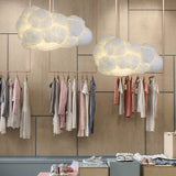 CloudLight moderne witte hanglamp met twee kappen, stijlvol en eigentijds design – ideaal voor sfeervolle verlichting in woonkamer, keuken of eetkamer.
