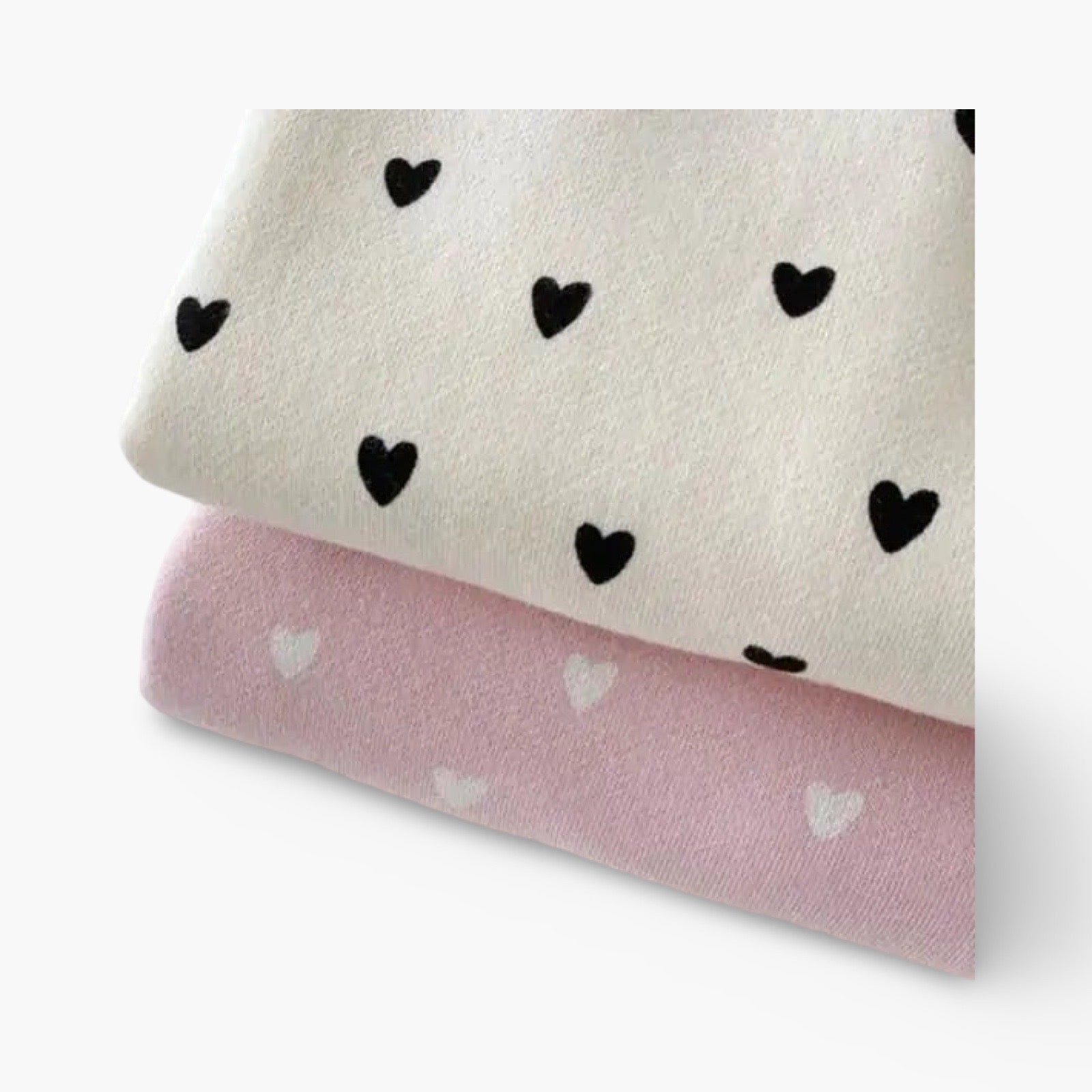 SweetHearts baby- en peuterkleding set met hartjes – zachte en comfortabele outfit met schattig hartjesdesign, perfect voor dagelijks gebruik en speelse momenten.