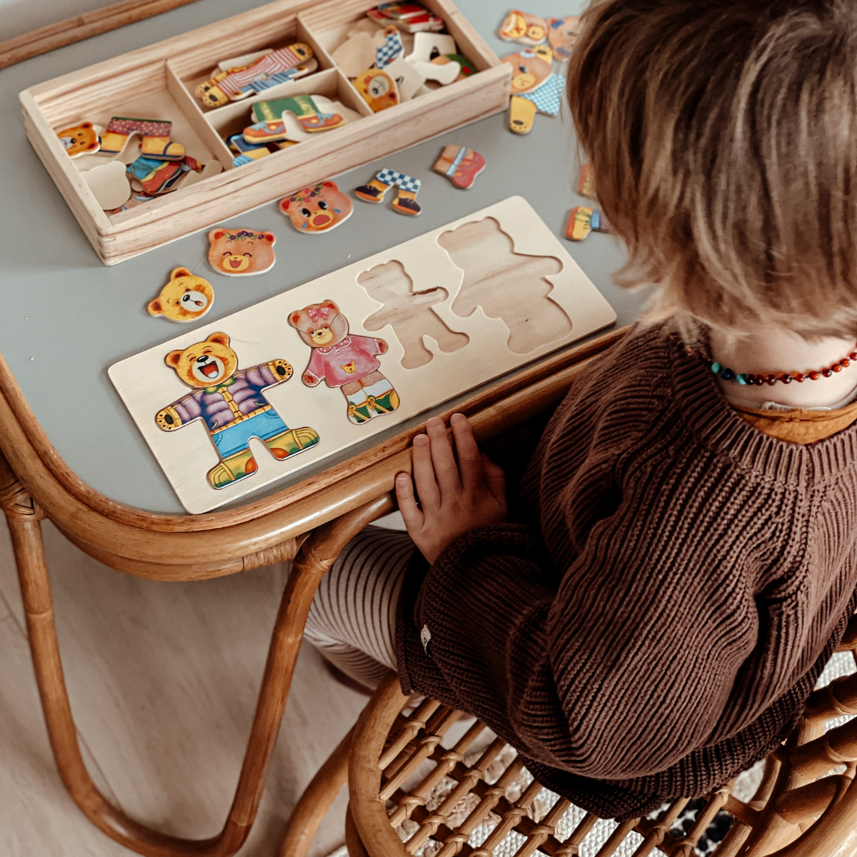 Boris de Beer houten verkleedpuzzel voor kinderen – duurzaam speelgoed, verwisselbare outfits en stimuleert creativiteit en motorische vaardigheden.