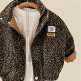 LittleSavannah luipaardprint jas voor kids – stijlvolle en warme kinderjas met trendy dierenprint, perfect voor dagelijks gebruik in herfst en winter.