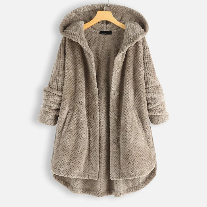 Lydia warme fleece jas voor dames – zachte en elegante jas met comfortabele pasvorm, perfect voor casual winterlooks en buitenactiviteiten.