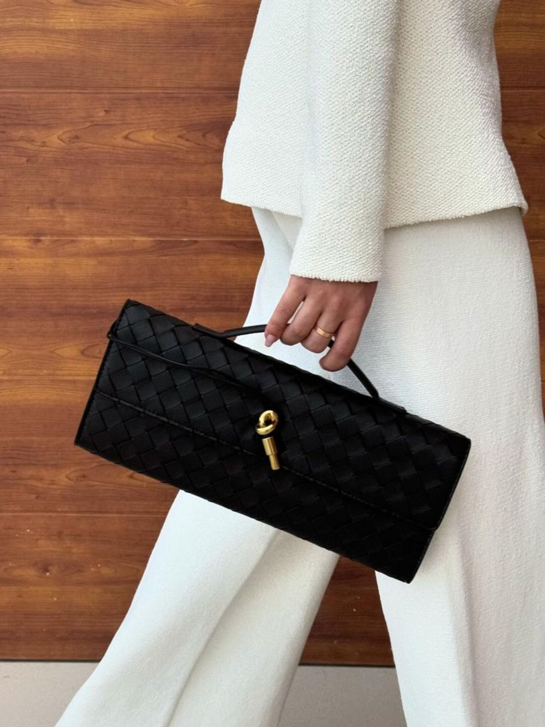 Geweven Leren Crossbody Tas – Luxe & Trendy Damesaccessoire – Compact, Stijlvol en Perfect voor Elke Gelegenheid.