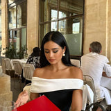 Off-Shoulder Midi Jurk met Contrasterende Halslijn