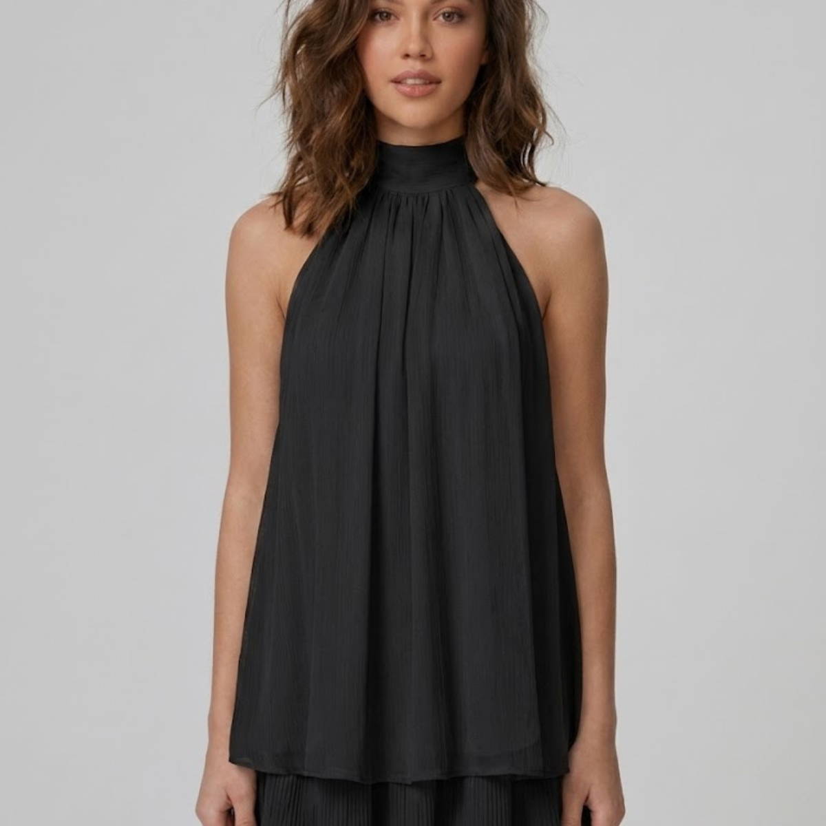 Halter Mini Jurk met Gelaagde Volantzoom