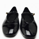 Zwarte Stijlvolle ballerina’s voor dames met een bandje over de voet en een trendy vierkante neus, perfect voor zowel casual als chique looks.