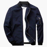 Brent stijlvolle bomberjack voor heren – moderne jas met comfortabele pasvorm, duurzame stof en tijdloos design, ideaal voor casual en streetwear looks.