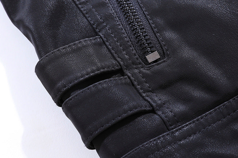 Heren bikerjas in diverse kleuren – stoer leren materiaal, comfortabele pasvorm en tijdloze motorstijl.