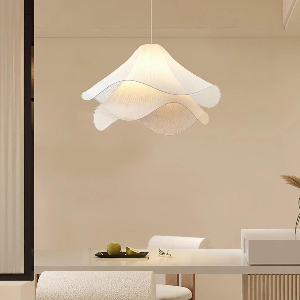 SerenityGlow luxe designlamp met modern en elegant ontwerp – sfeervolle verlichting die stijl en warmte toevoegt aan elke kamer.