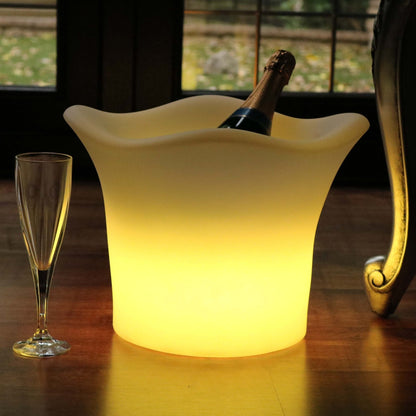 Luxe kleurveranderende LED ijsemmer – Elegante en draagbare koeler met verlichting, ideaal voor het koelen van drankjes en het creëren van sfeer op feestjes.
