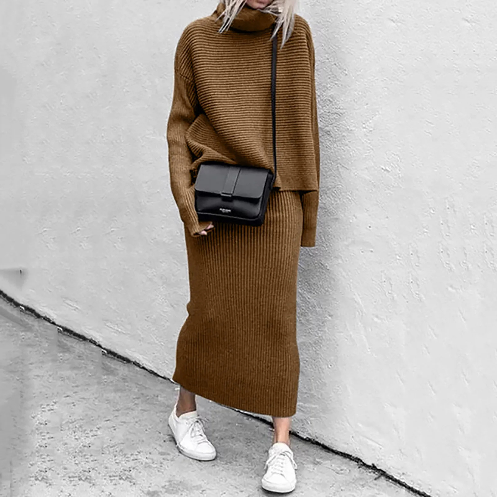 Tweedelige coltrui en maxi-rok set voor dames – elegante en comfortabele outfit voor elke gelegenheid, met een verfijnde en stijlvolle uitstraling.