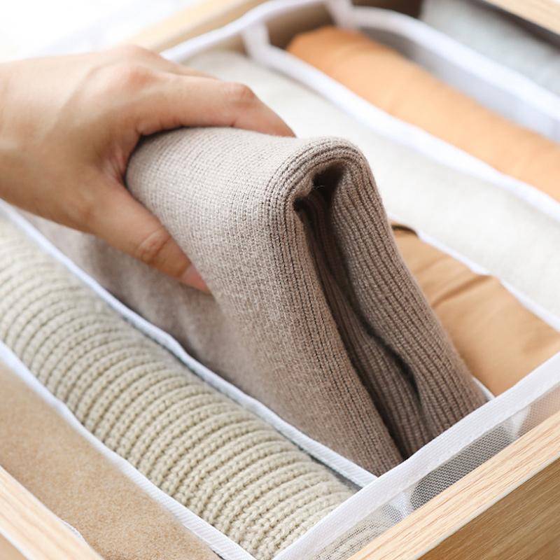 Kledingkast kleding organizer EasyRoom – Praktische en ruimtebesparende organizer voor het netjes opbergen van je kleding, met meerdere vakken voor optimale organisatie.
