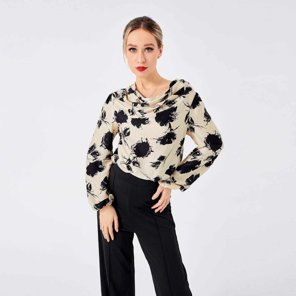 Elegante damesblouse met print, stijlvolle en modieuze top voor dagelijks gebruik of chique gelegenheden, met een verfijnd ontwerp voor een vrouwelijke uitstraling.