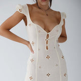 Witte Midi Jurk met Broderie Details