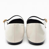 Witte Stijlvolle ballerina’s voor dames met een bandje over de voet en een trendy vierkante neus, perfect voor zowel casual als chique looks.