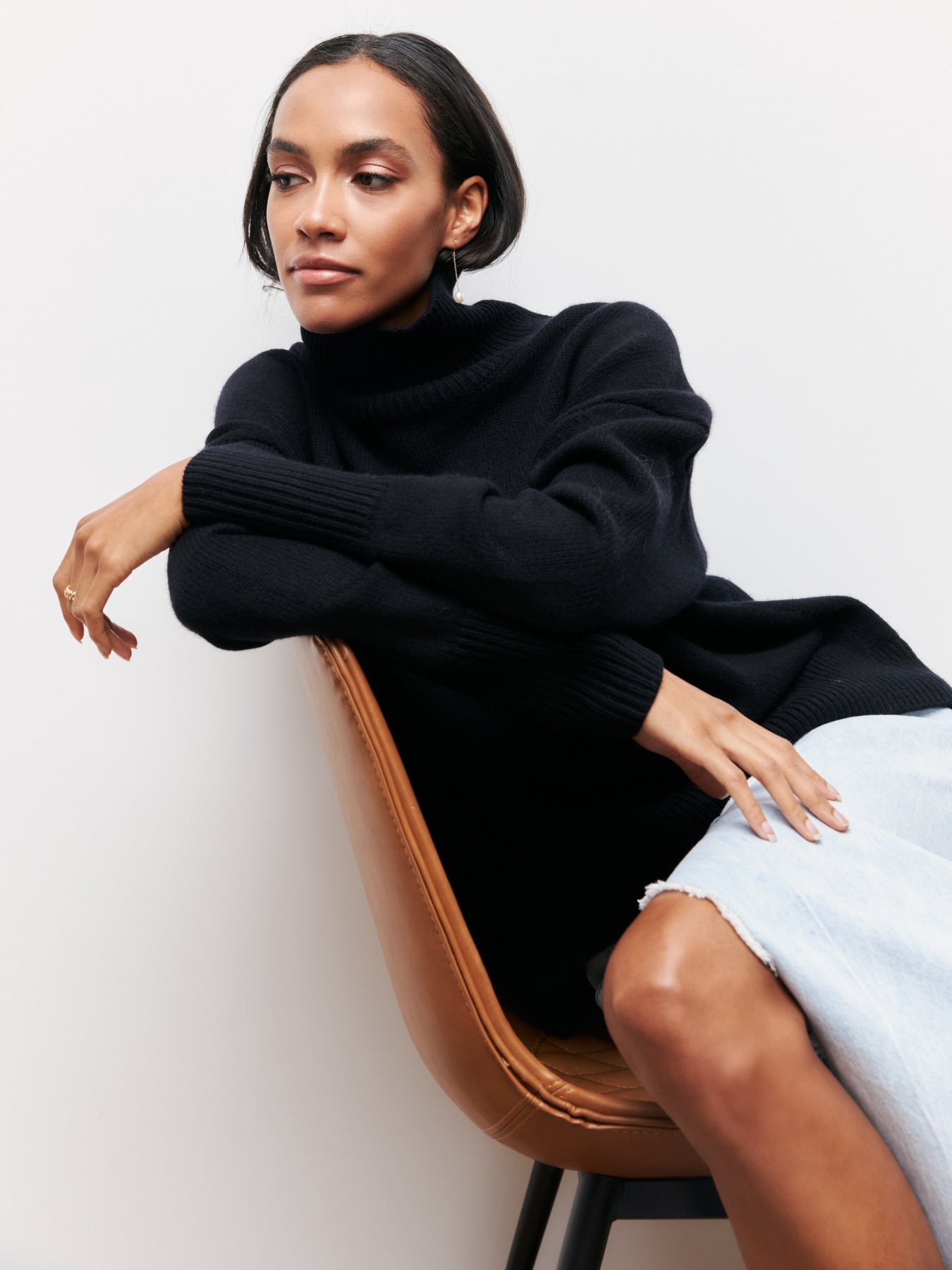 Noor gebreide damestrui – zachte en warme trui met comfortabele pasvorm en tijdloos design, ideaal voor casual looks en stijlvolle winteroutfits.