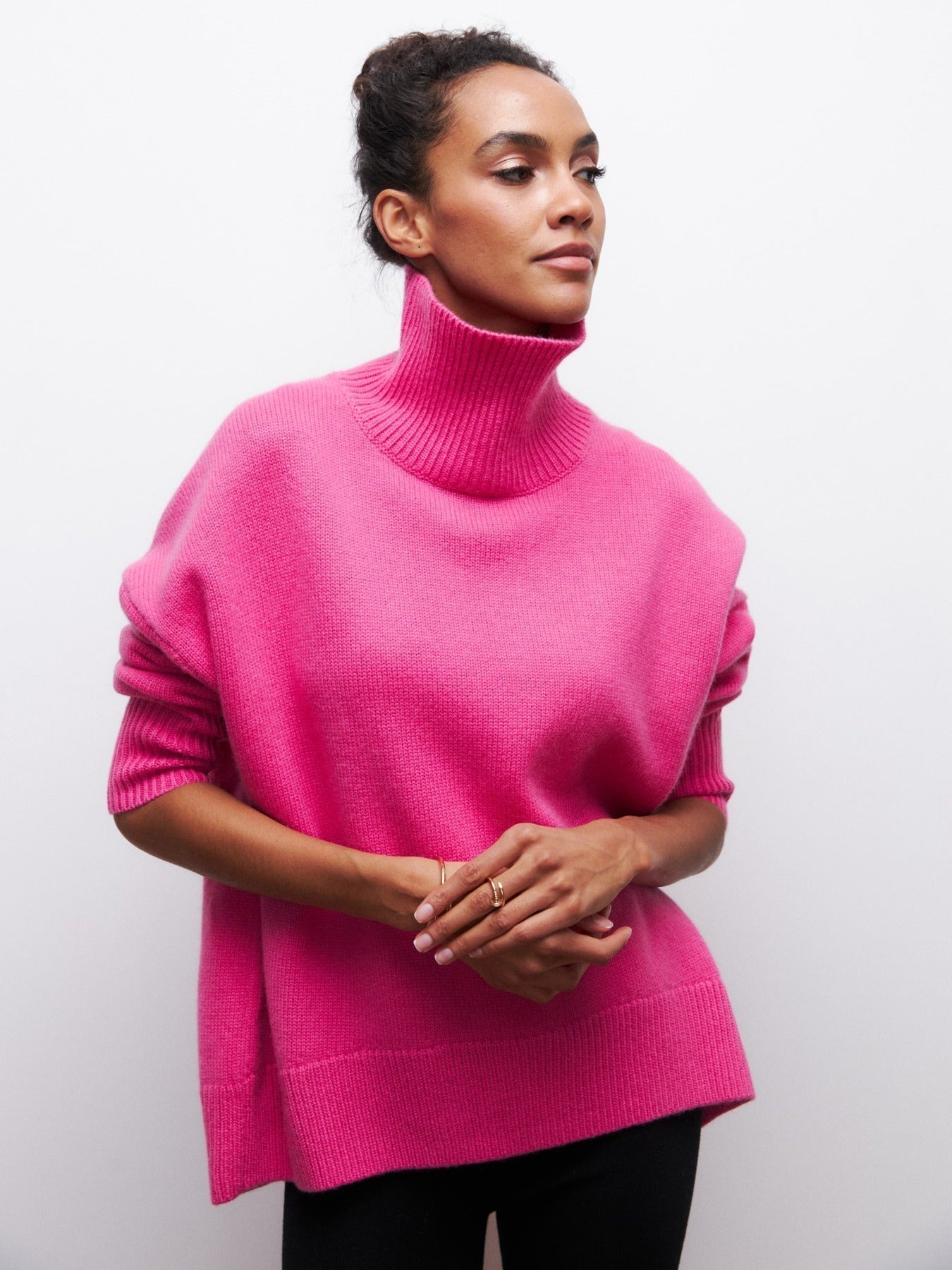 Noor gebreide damestrui – zachte en warme trui met comfortabele pasvorm en tijdloos design, ideaal voor casual looks en stijlvolle winteroutfits.