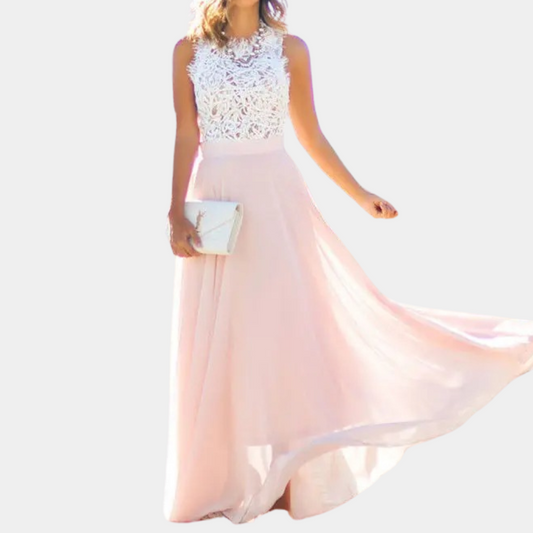 Adeline luchtige kanten zomerjurk voor dames van zachte, ademende stof met elegante pasvorm en verfijnd, vrouwelijk design.