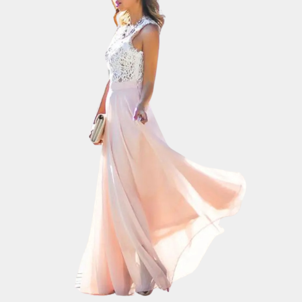 Adeline luchtige kanten zomerjurk voor dames van zachte, ademende stof met elegante pasvorm en verfijnd, vrouwelijk design.