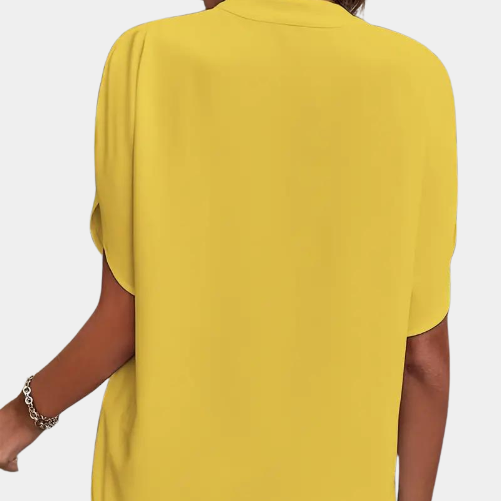 Aiva – Dames Blouse met Korte Mouw – Luchtige en Comfortabele Blouse voor de Zomer – Stijlvolle Snit en Moderne Look voor een Verfrissende Uiterlijk.
