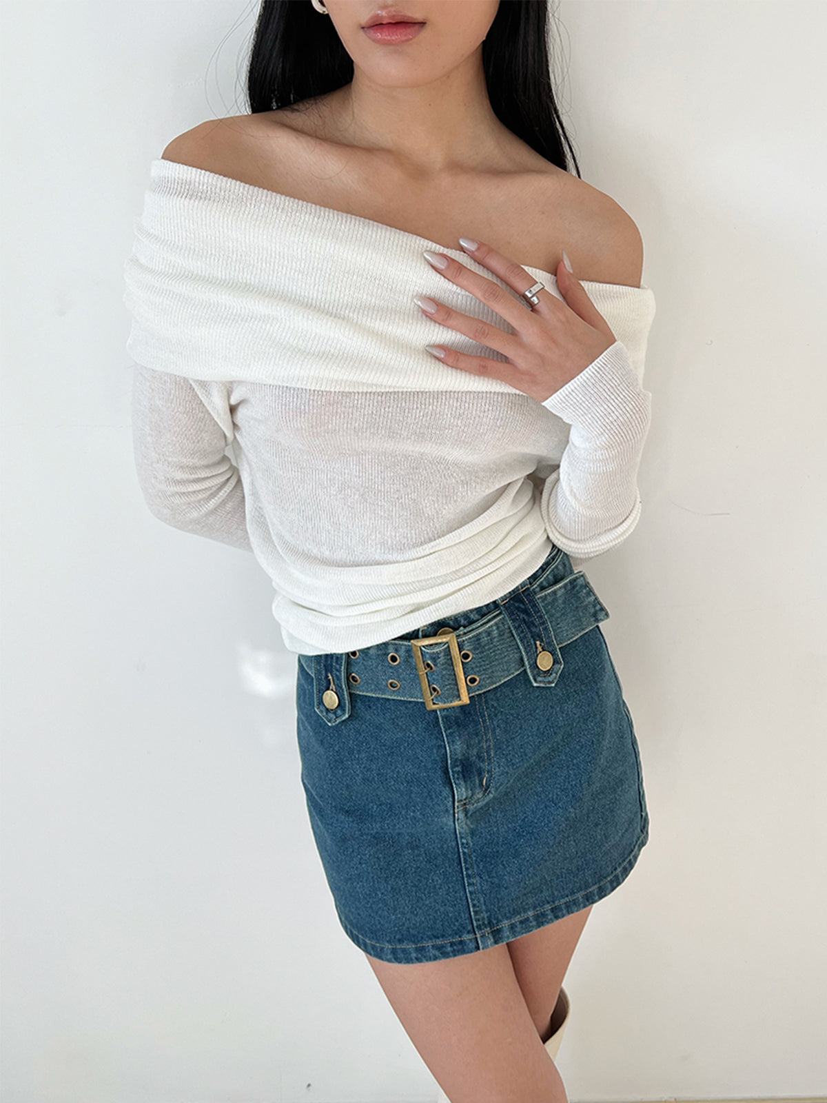 Lorena – Gevouwen off-shoulder top voor dames, stijlvol en elegant met een vrouwelijke touch.