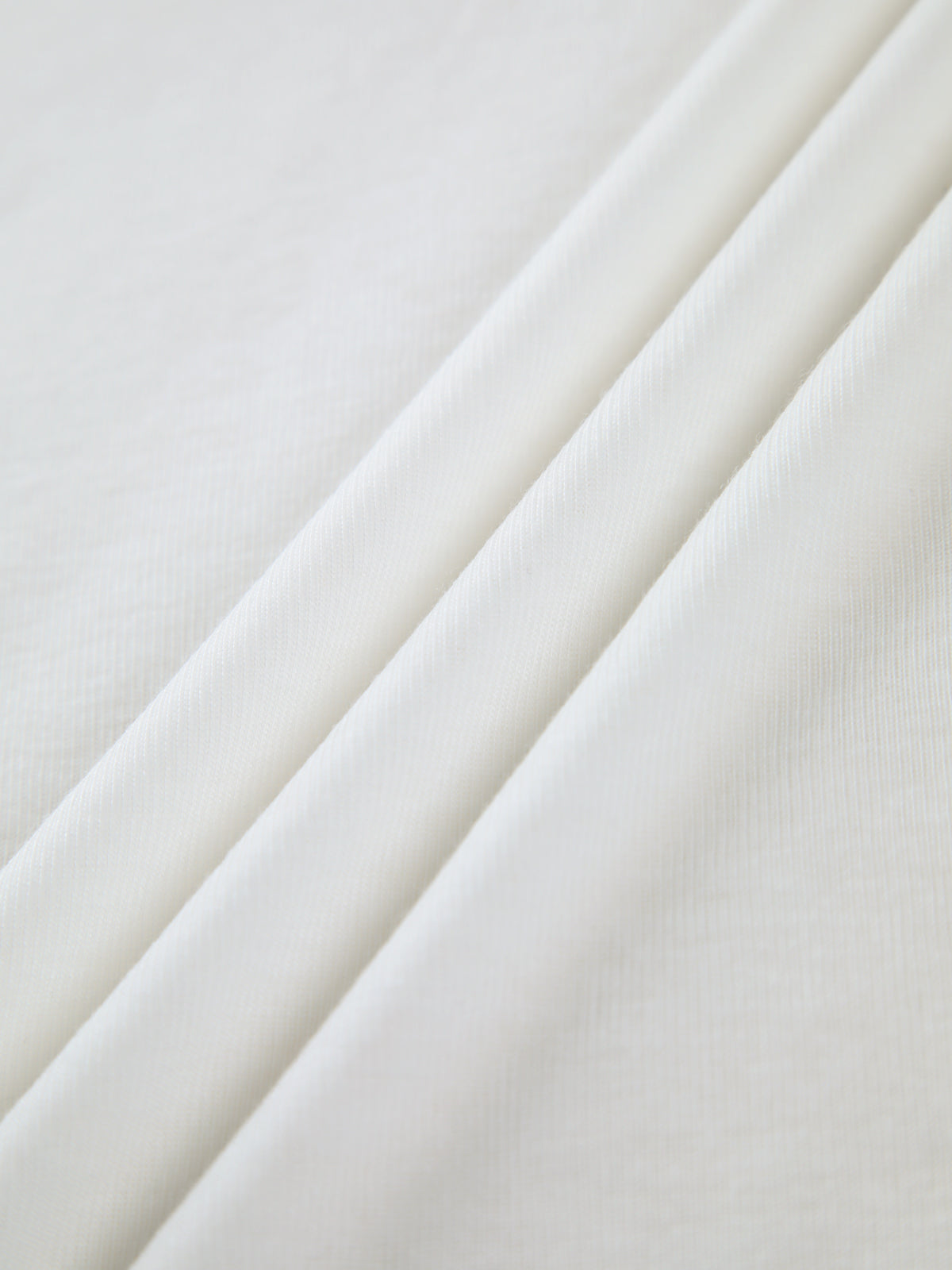 Lorena – Gevouwen off-shoulder top voor dames, stijlvol en elegant met een vrouwelijke touch.