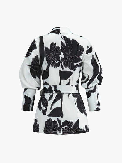 Dunne blazerjas voor dames met een riem en print, een elegante en veelzijdige kledingstuk dat perfect is voor een chique, casual look.