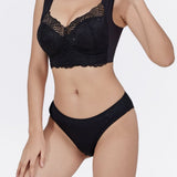 Lianne comfortabele en ondersteunende push-up BH voor dames – zachte, stevige stof, perfecte pasvorm en subtiele lift voor een flatterend effect.