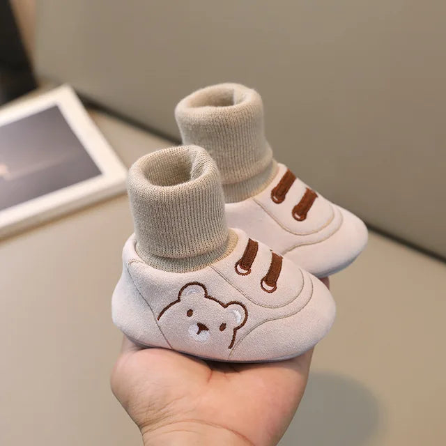MiniKicks sneaker sokjes voor kleintjes – zachte ademende stof, antislipzool en comfortabele pasvorm voor dagelijks gebruik.