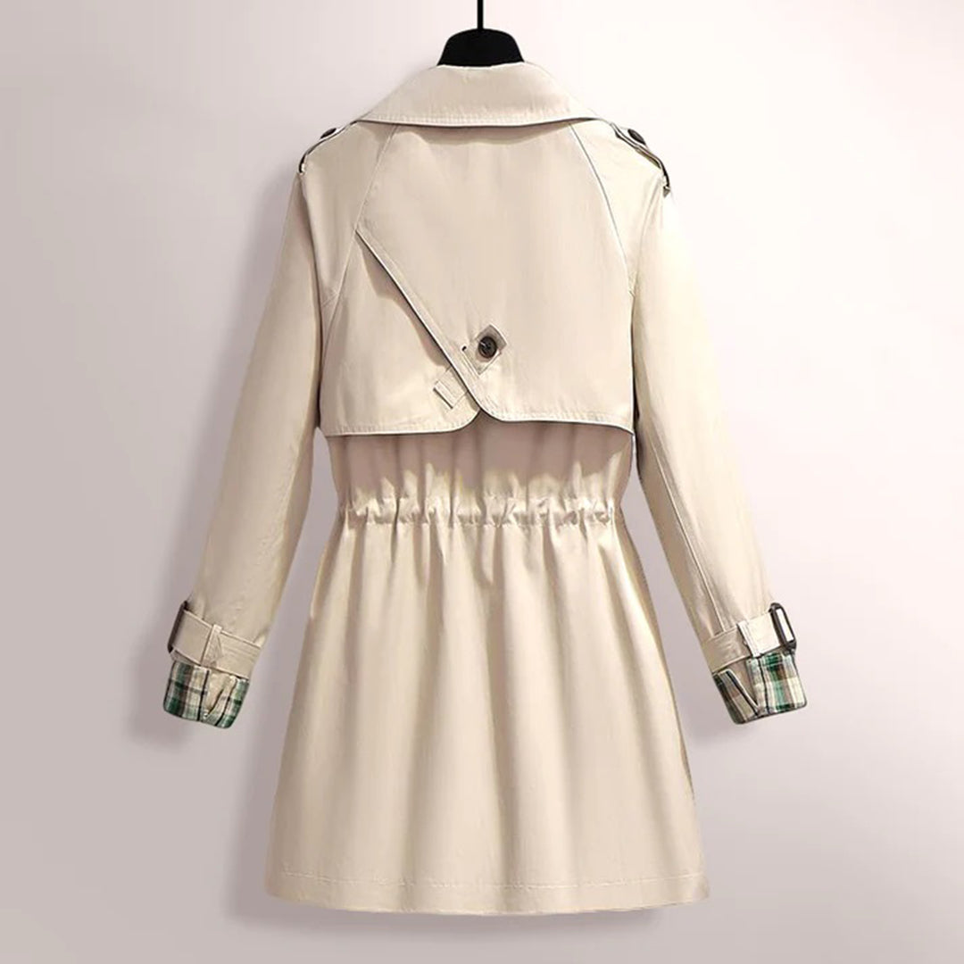 EMILIA elegante zomer trenchcoat voor dames, lichtgewicht met klassieke knoopsluiting en ceintuur, perfect voor stijlvolle zomerse outfits.