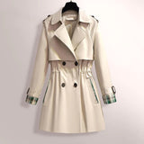 EMILIA elegante zomer trenchcoat voor dames, lichtgewicht met klassieke knoopsluiting en ceintuur, perfect voor stijlvolle zomerse outfits.
