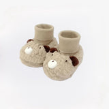 CuddleBear zachte baby slofjes met schattig beertjesmotief – warme, comfortabele en veilige slofjes voor kleine voetjes.