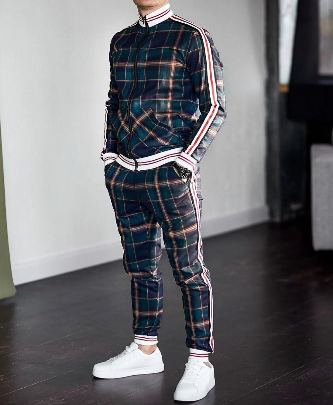 JOSHUA – Stijlvolle herenset met een moderne pasvorm, perfect voor een trendy en verfijnde look.